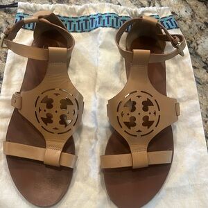 Tory Burch tan gladiator sandal ( barely worn)